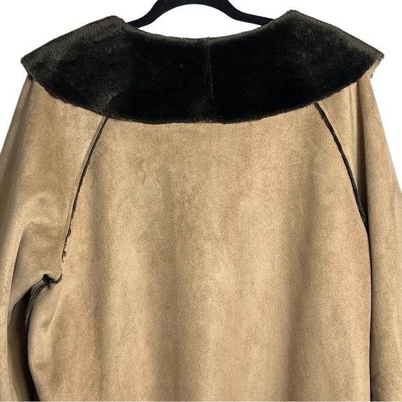 J.Jill Faux Suede Coat Women's Size Large Faux Fur Collar and Cuff Trim Tan - Picture 3 of 11